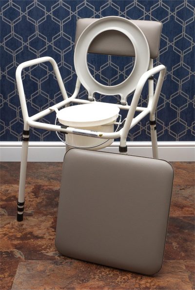 Aidapt Essex Bedside Commode – Height Adjustable with Padded Seat, 27st/170kg